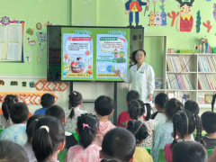 场为群众解答食物平安疑问